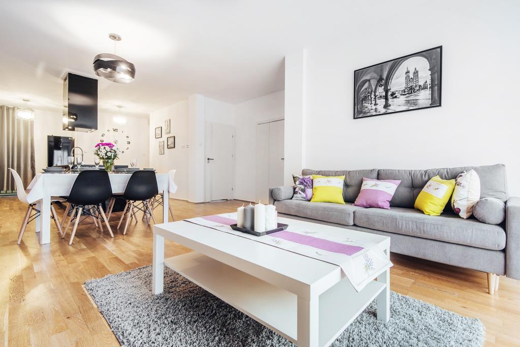 Apartament Feldmana 6 *