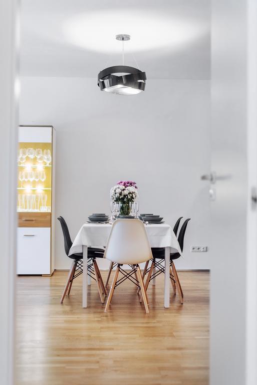 Apartament Feldmana 6 *